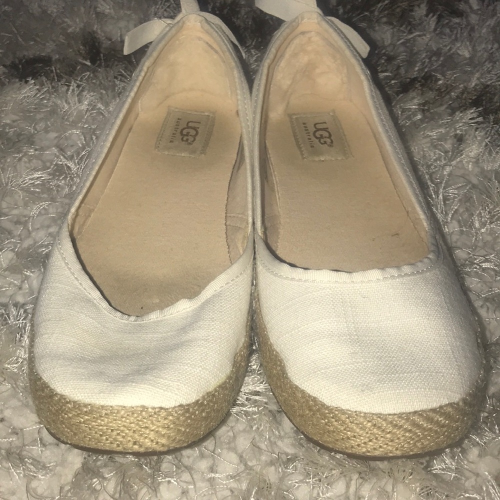 Ugg Flats! - image 2